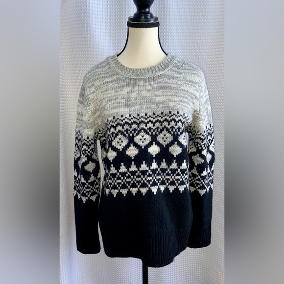 Banana Republic Sweaters - Women Banana Republic merino alpaca‎ wool blend crewneck knit sweater Sz medium